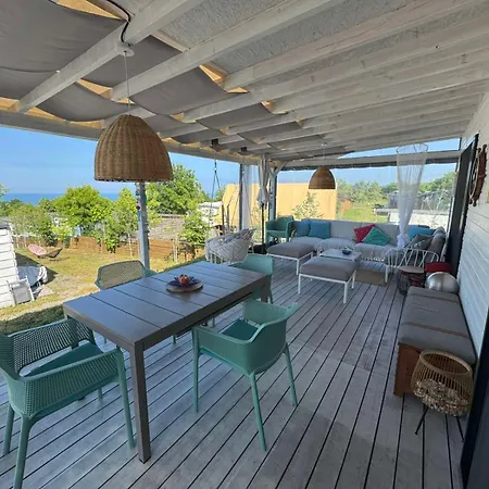 Дом отдыха Gardenia - Seabed